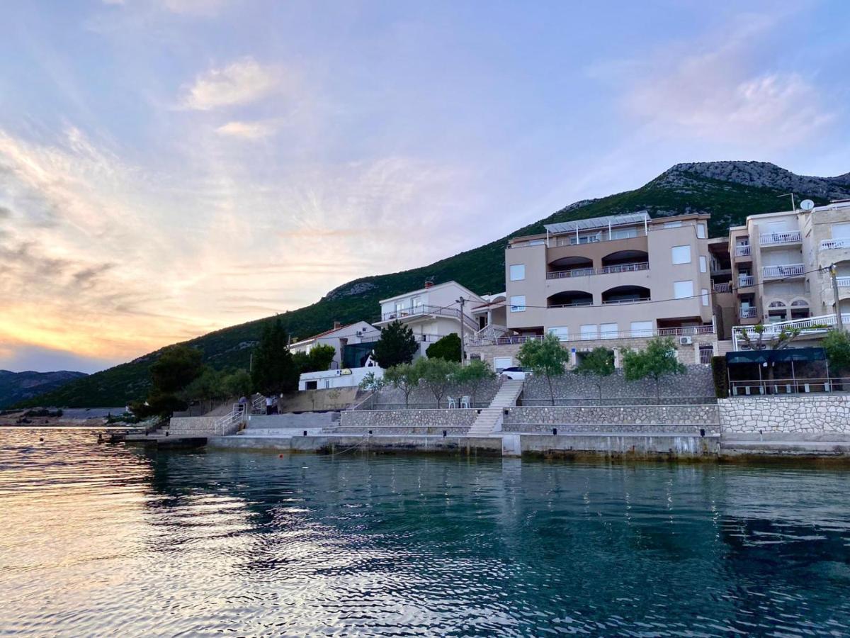 Apartments Domane Nenad Neum Exterior photo